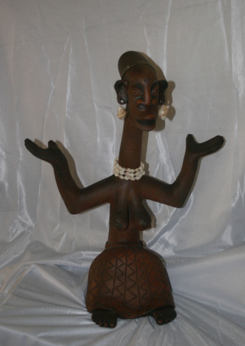 Devushka iz plemeni Padaung. keramika h=53 (2)